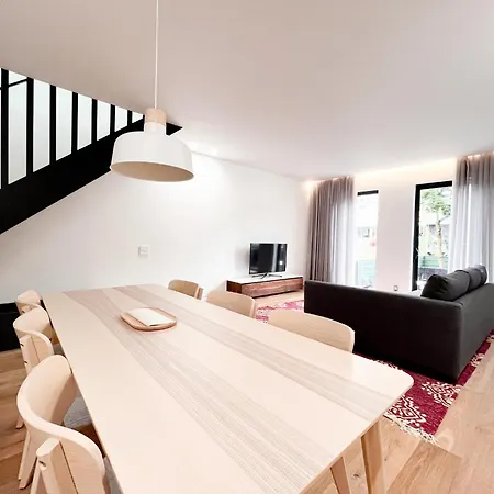 Modern, Charming, Spacious 3-Bedroom Retreat In Brooklyn With Rem-Casa